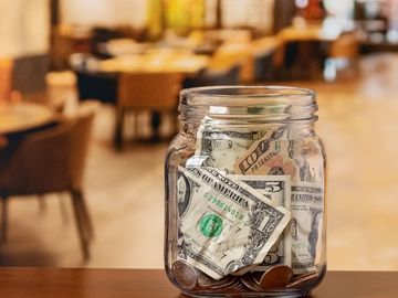 Digital tipping growth offers corporate travel an avenue to examine policies