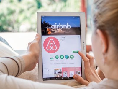 Airbnb puts new spin on experiences with “Icons” launch