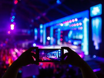 GetYourGuide launches AI tools, expands to shows, events