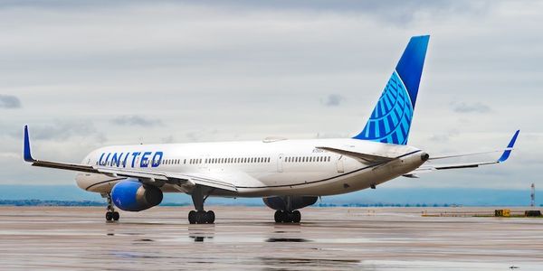 united-airlines-ventures-dfinitiv-stake
