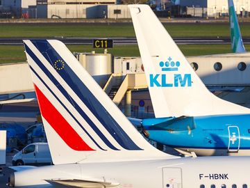 Air France-KLM partners with Accenture, Google Cloud to launch gen AI factory