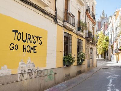 European hotels rebuff Airbnb's overtourism claims