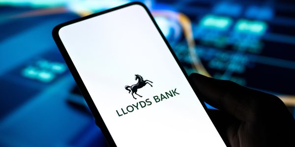 lloyds-partners-hts-travel-booking-platform