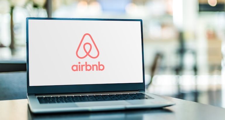 Nearly half of Airbnb experiences bookings unrelated to accommodations