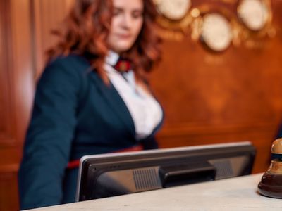 Hotels push live ChatGPT integrations as AI search goes bookable
