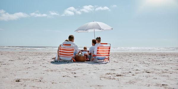 beach-vacation-family-xplorie-vayklife
