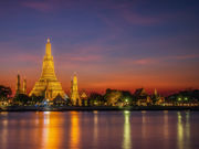 wat-arun-temple-bangkok-thailand-evening
