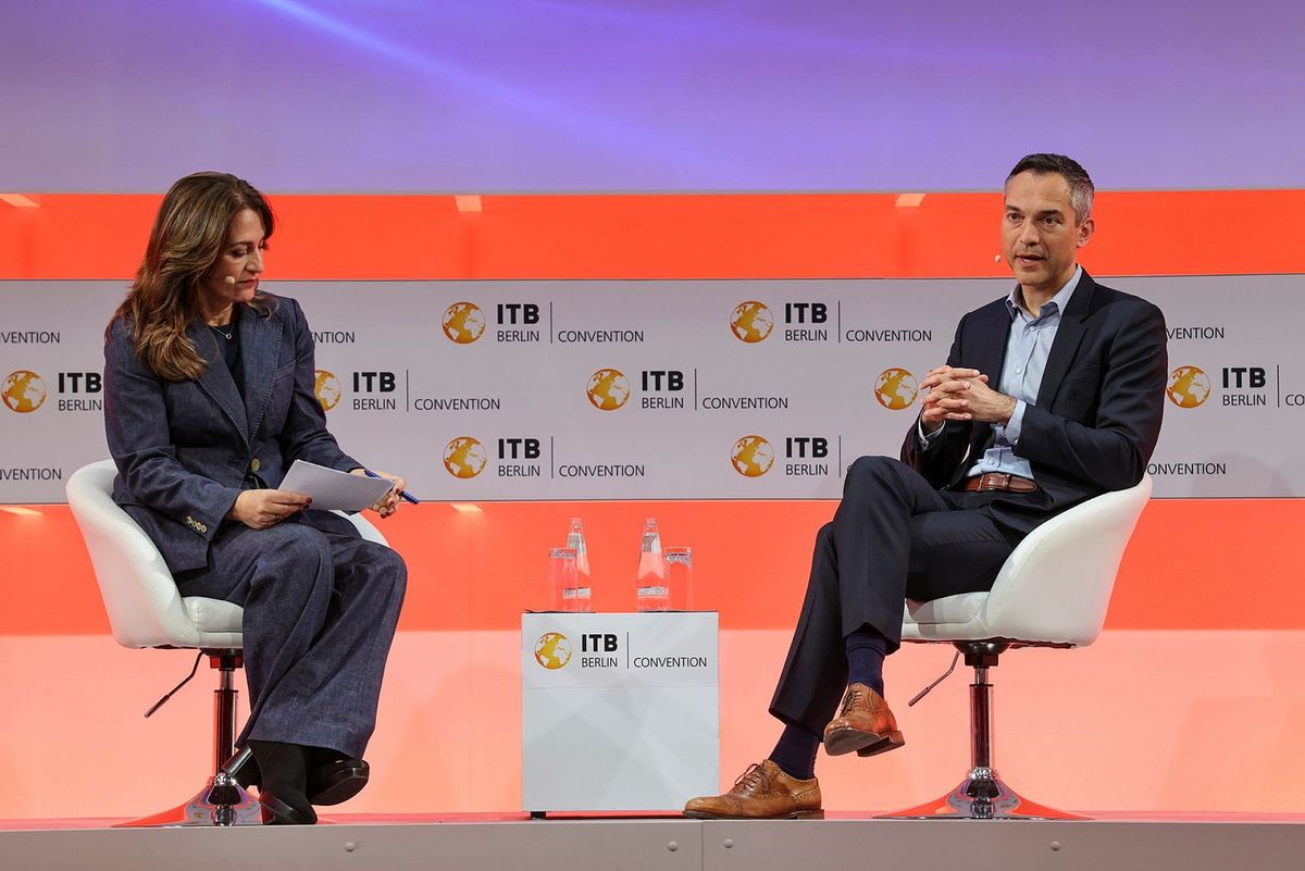 Airbnb CSO Discusses Future of Hotels, AI, Nature Travel, and Industry Trends