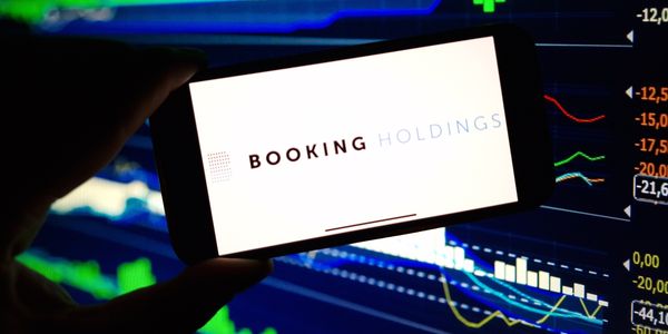 Investor challenges Booking Holdings’ balance sheet, buyback strategy | PhocusWire