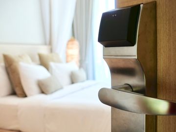 AI-driven pricing and operations deliver measurable hotel gains