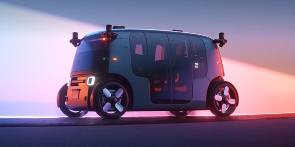 Uber teams up with Zoox in latest robotaxi partnership | PhocusWire