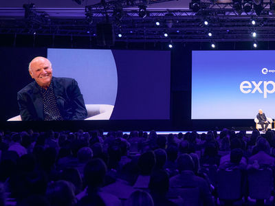 Expedia Group chairman Barry Diller cautions AI is no human replacement