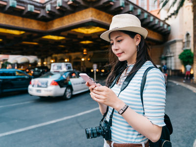 Mews partners with Uber to bring ride booking into hotel operations