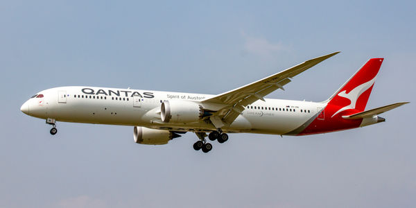 qantas-airplane-tarmac-product-innovation-center