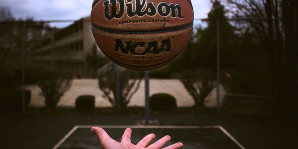 What destinations can learn from data around March Madness