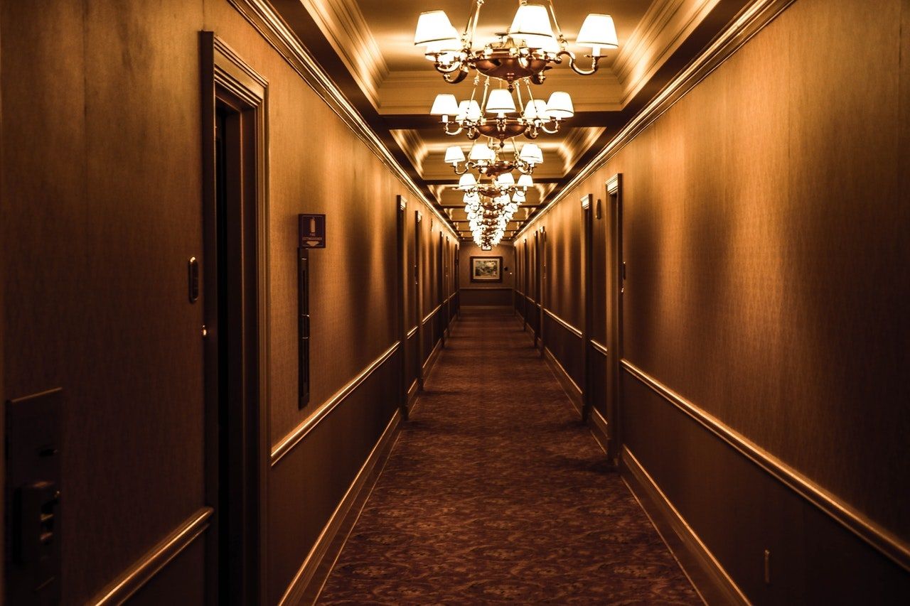 Dissecting the dark world of travel search engines, hotels and online agencies
