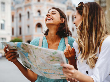  alt="travel searching with map"  title="travel searching with map" 
