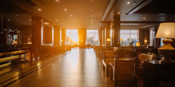 hotel-lounge-rising-fees-hospitality-operators-2026