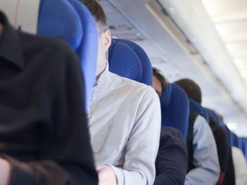 Gaining control for airline passengers Gaining control for airline passengers