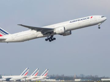 Air France-KLM NDC Amadeus Travelport Air France-KLM NDC Amadeus Travelport