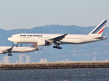  alt='Air-France-KLM-aircraft'  Title='Air-France-KLM-aircraft' 