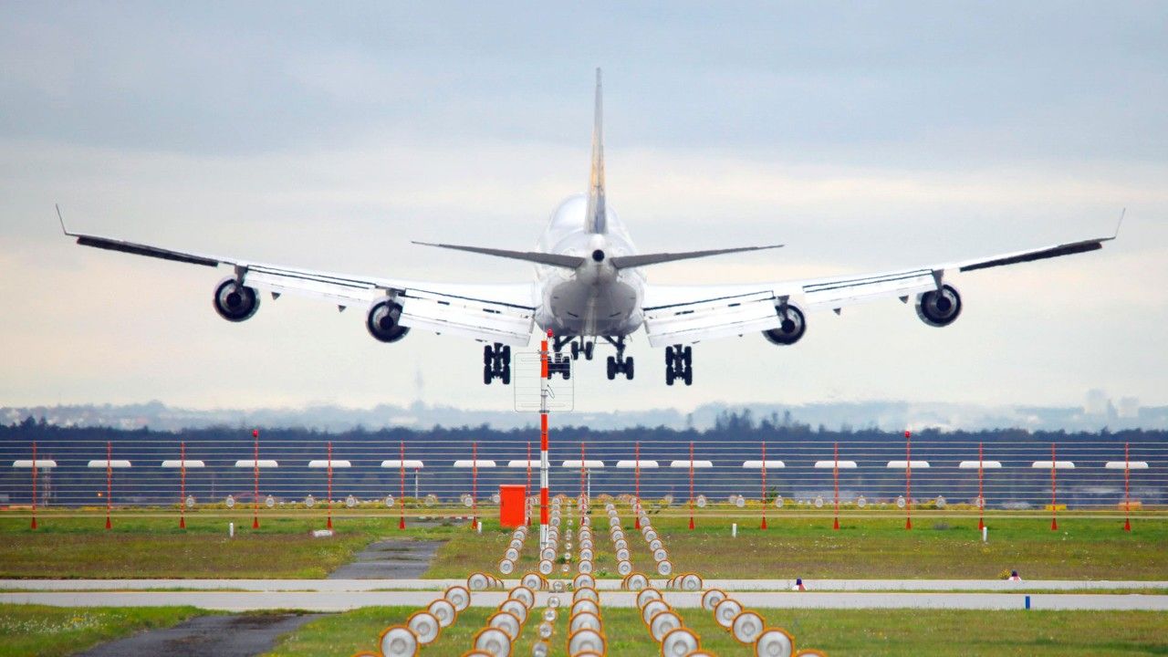 Amadeus report on airports