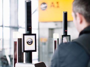 Amadeus Lufthansa biometric boarding Amadeus Lufthansa biometric boarding