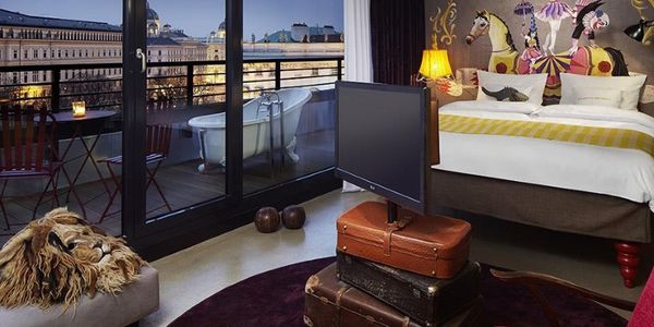VIDEO: Hotels on distribution and their online travel agency friends
