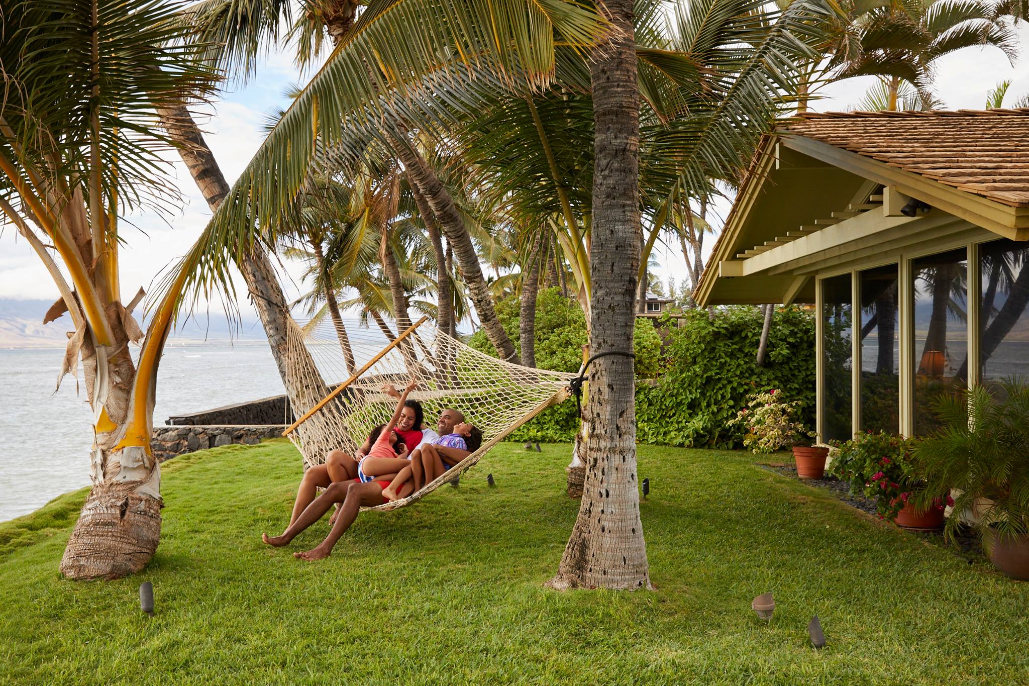 airbnb-hammock-family