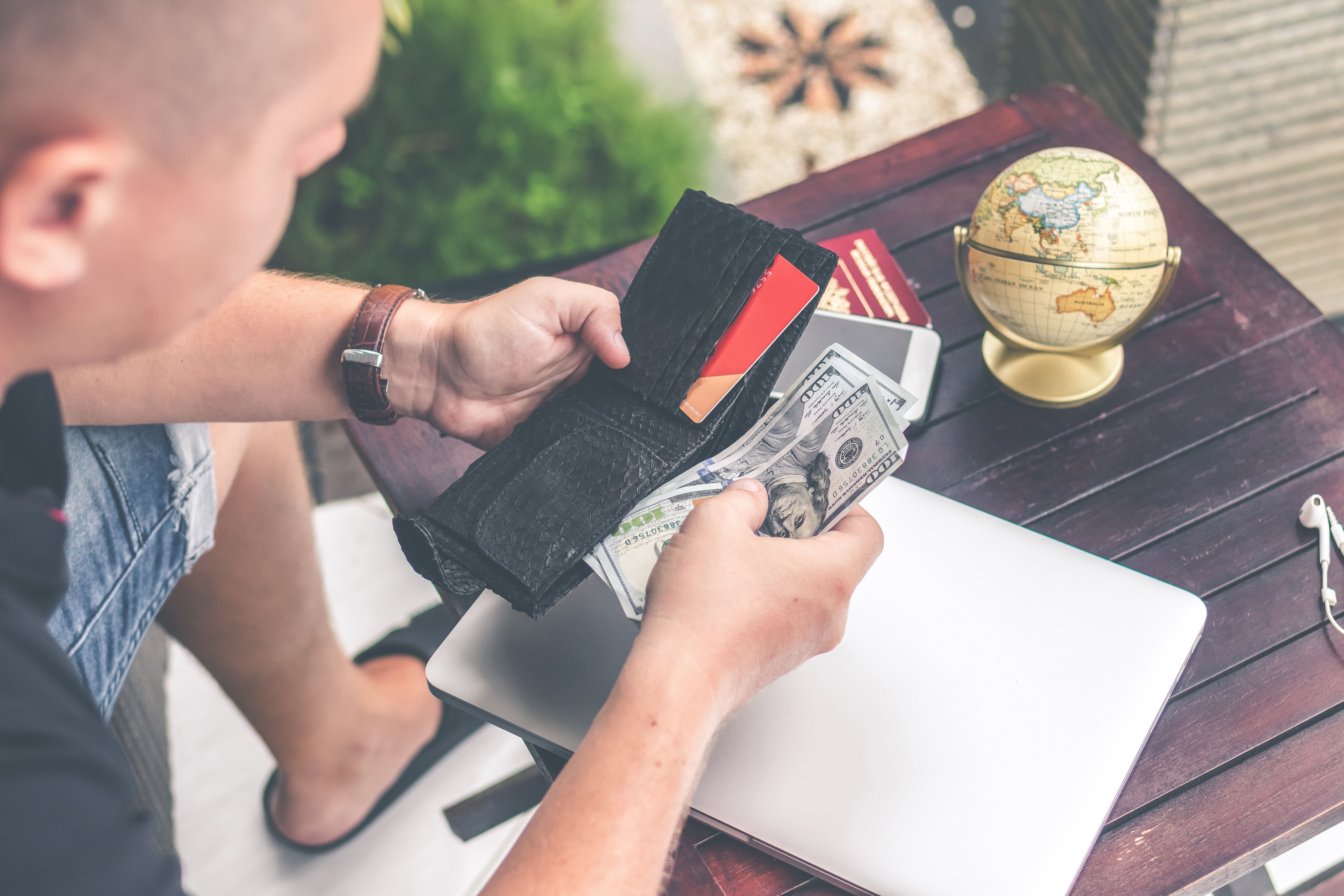 research spotlight booking shopping