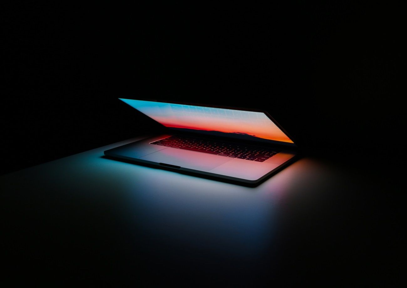 Tech Heads at a crossroads: all-in, shun, or dabble?
