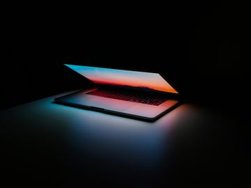 Tech Heads at a crossroads: all-in, shun, or dabble? Tech Heads at a crossroads: all-in, shun, or dabble?