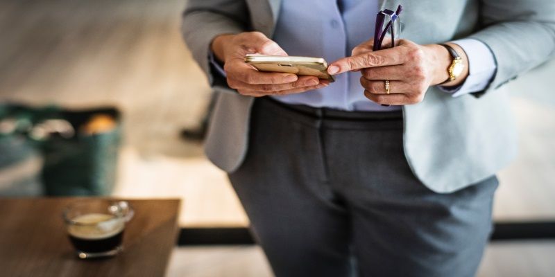 Texting proposed as way to speed up customs entry