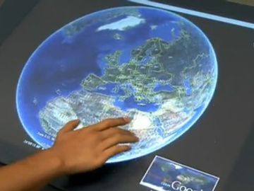 TravelTainment builds Microsoft Surface application for travel agents