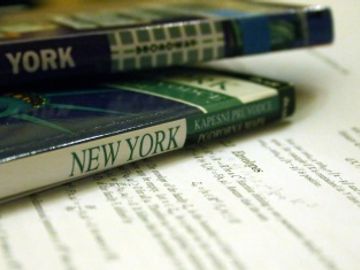 One in three bloggers want to publish a book, hundreds of mediocre travel guides likely