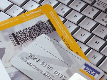 Lufthansa, JetBlue leave no paper trail with corporate-travel tool