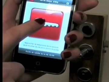 Hotel door opening technology moving to mobile devices Hotel door opening technology moving to mobile devices