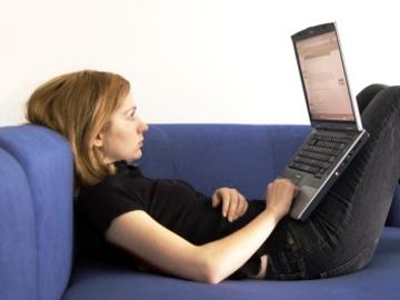 Should travel companies limit employee use of social media?