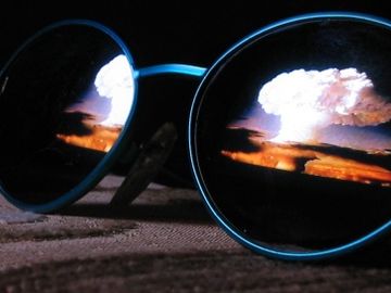 Two minute warning as China mulls nuclear weapons in travel tech war
