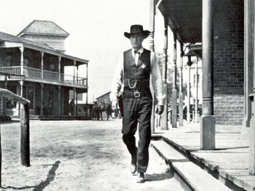 High noon at the vacation rental saloon