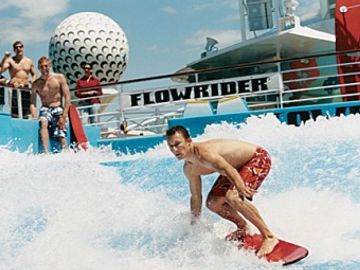 Passengers want technology as well as cabaret on cruise ships