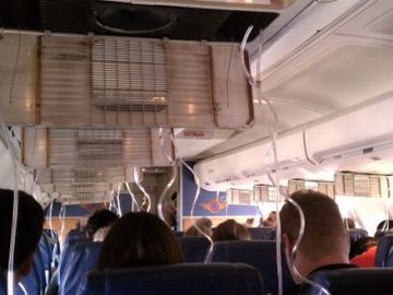 Southwest grounds planes, social media takes over commentary