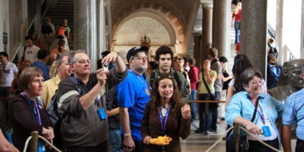 Making money from tours and activities on the web