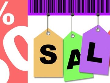 Why hotels should think of themselves before embracing Facebook and flash sales