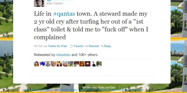 More Twitter woes for Qantas as comedian tells toilet tale