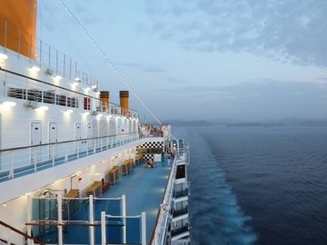 Travelzoo stats show cruise consumers taking to online