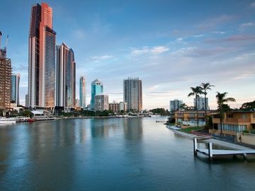 Australia-New Zealand hotel prices - March to May 2012