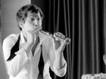 CanaryHop wants comedian Andy Samberg to be what William Shatner was to Priceline