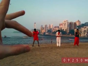 How do you plug a boring mobile microprocessor? Make a cool travel clip for YouTube [VIDEO]