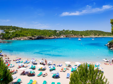 Promise of sunnier climes and no Olympics has many Britons seeking escapes abroad
